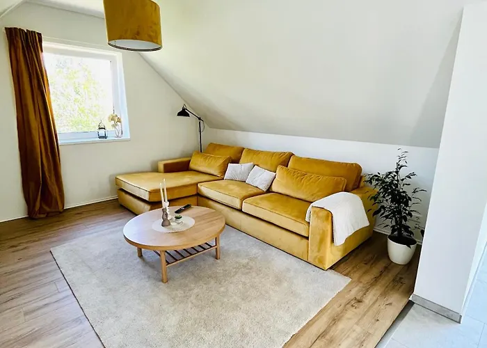 55M2 Chemnitz Rabenstein Kids Welcome, Wifi, Parkplatz, Waschmaschine, Babybett, Sandkasten