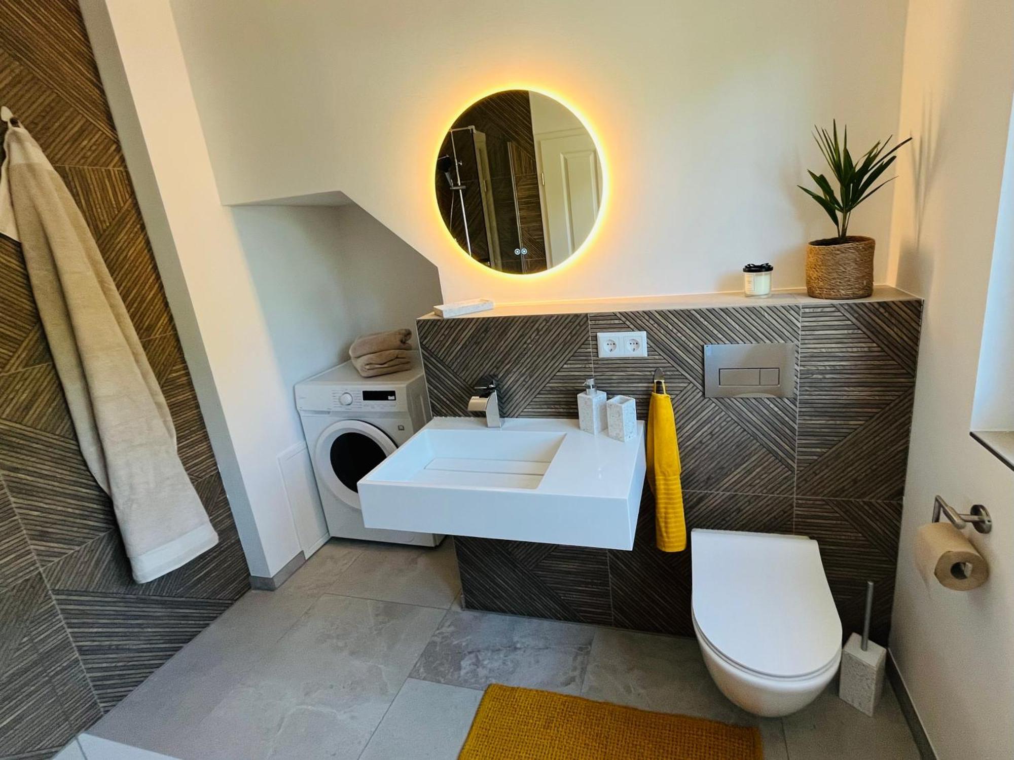 55m2 Rabenstein Kids Welcome, Wifi, Parkplatz, Waschmaschine, Babybett, Sandkasten Apartment Chemnitz