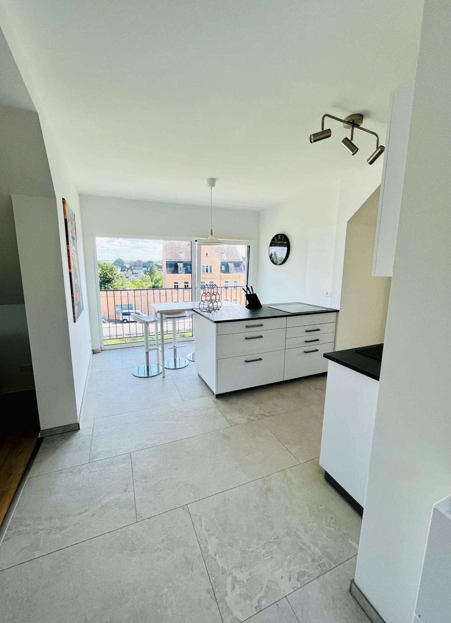 Apartment 55m2 Rabenstein Kids Welcome, Wifi, Parkplatz, Waschmaschine, Babybett, Sandkasten Chemnitz